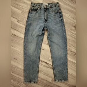 Zara High Rise Mom Jeans Sz 6